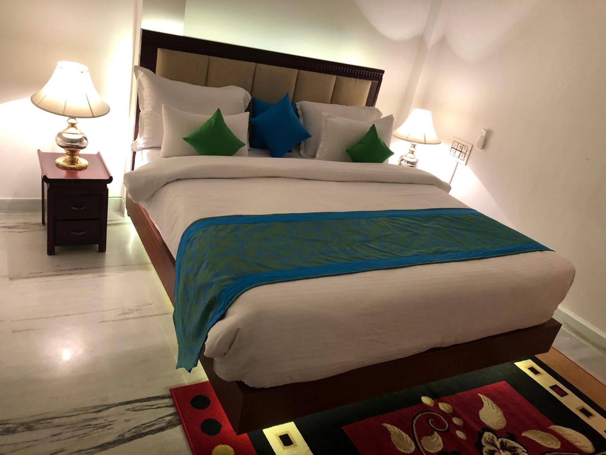 Hotel Nirvana Lakeside Udaipur Eksteriør bilde