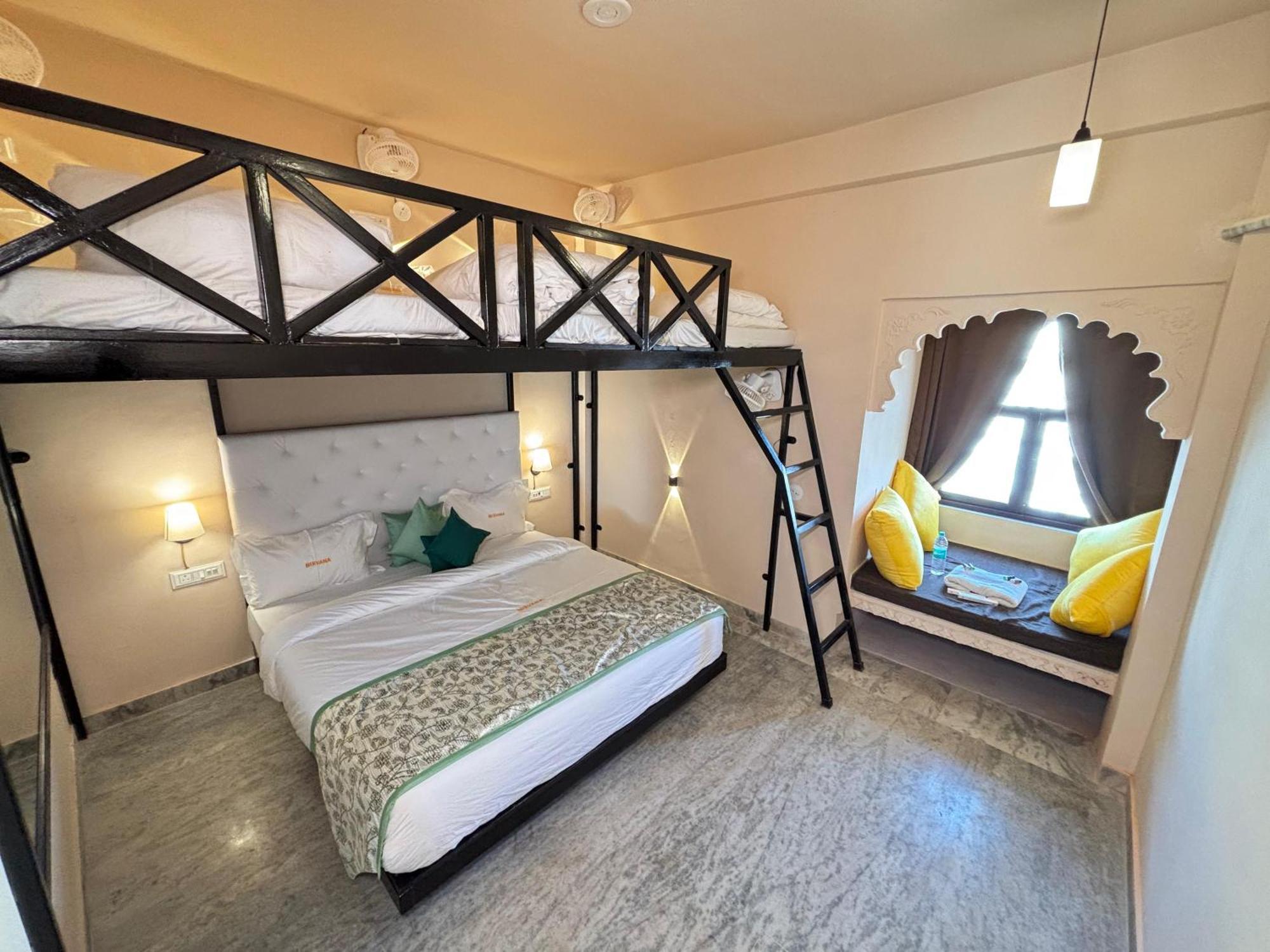 Hotel Nirvana Lakeside Udaipur Eksteriør bilde