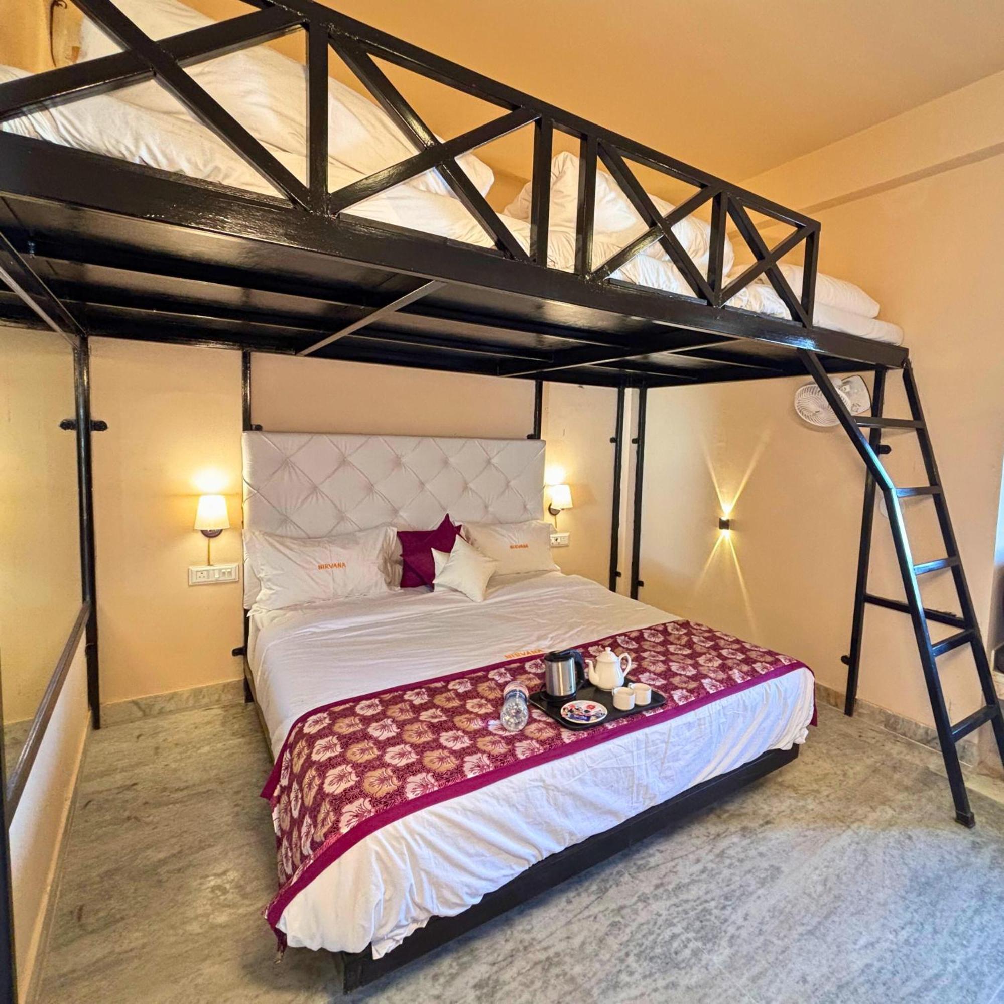 Hotel Nirvana Lakeside Udaipur Eksteriør bilde