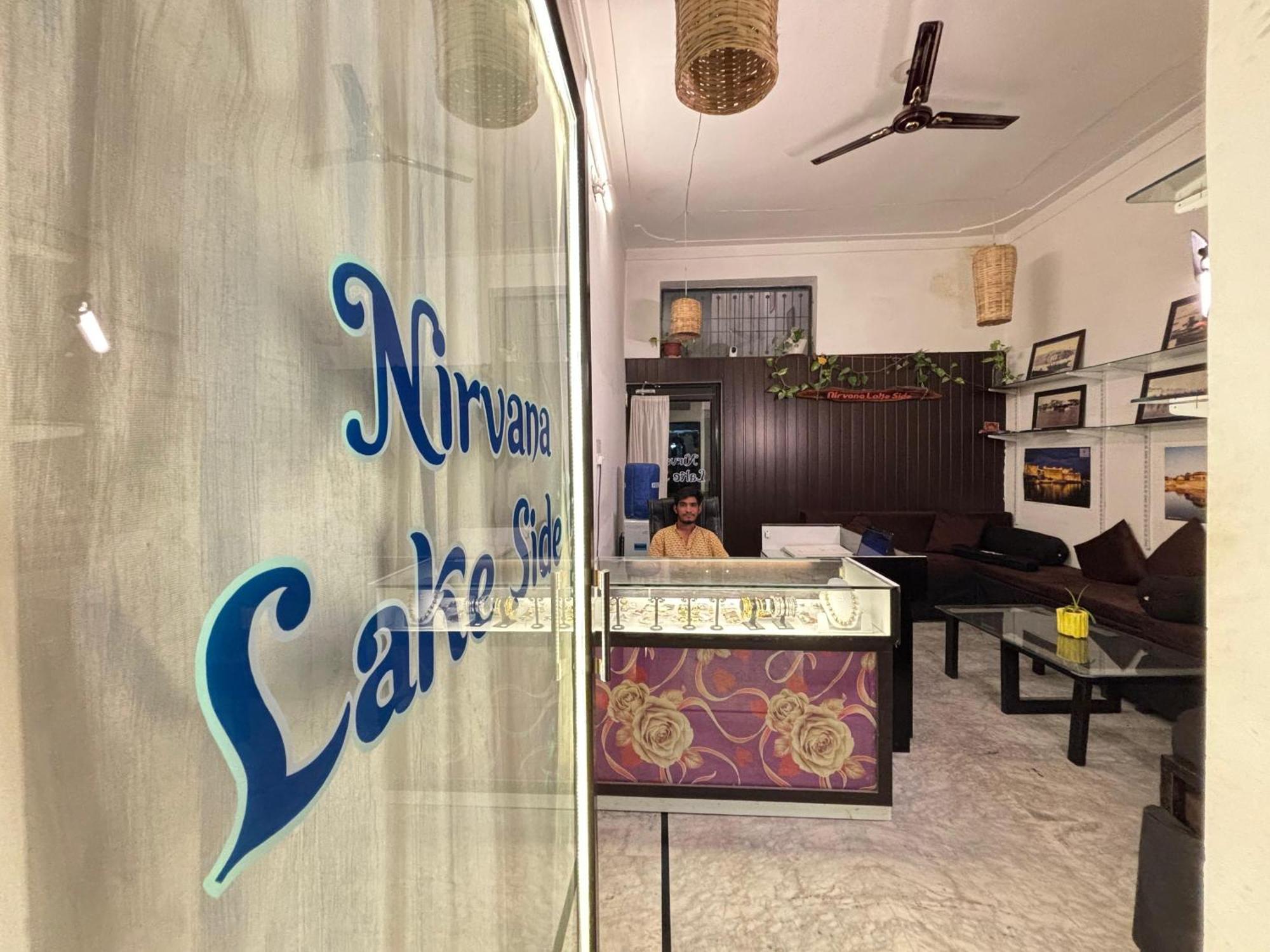 Hotel Nirvana Lakeside Udaipur Eksteriør bilde